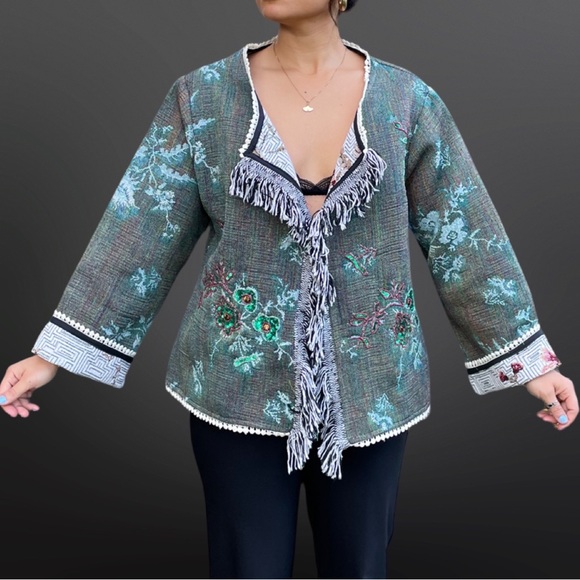 Blanket jacket with sequin appliqués by Signal [H3R] - Picture 2 of 12